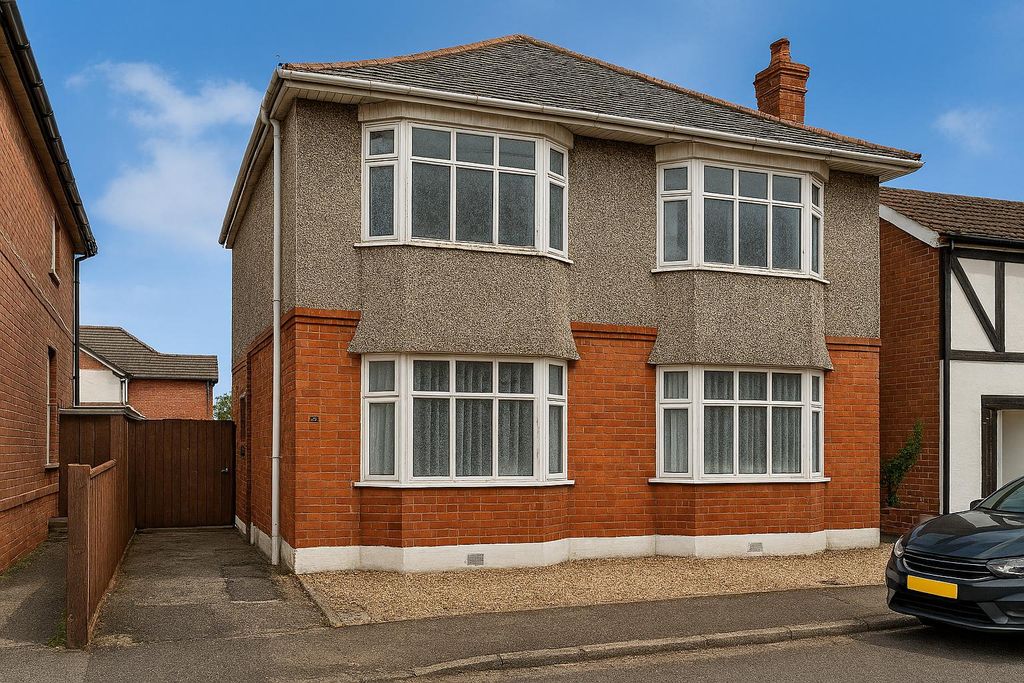 Property photo 1 of 11