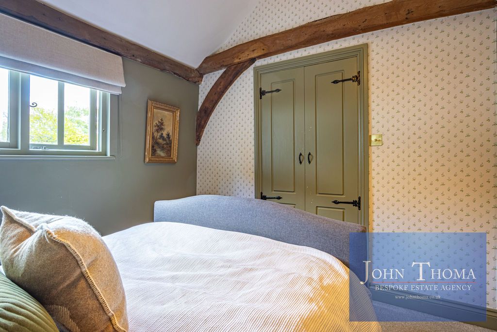 Additional image 28 of 6 bed property to rentMarshalls Barn, Woodside, Epping CM16
