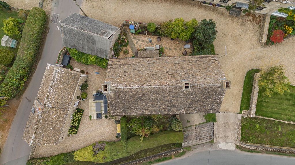 Property photo 2 of 20 Picture No. 06