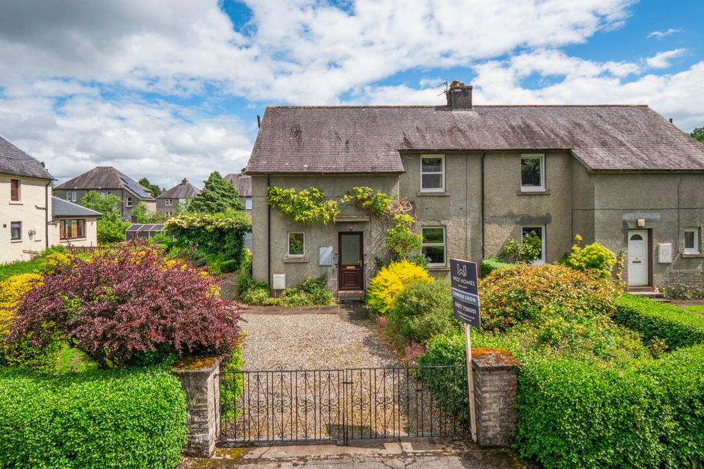 Property photo 1 of 34