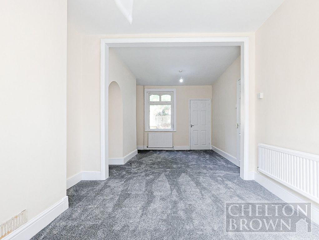 Property photo 3 of 21 Living/Dining Room