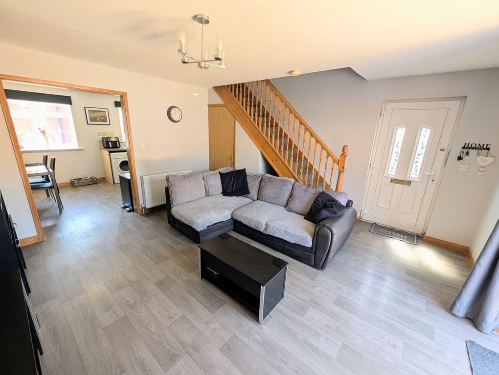 Property photo 3 of 27
