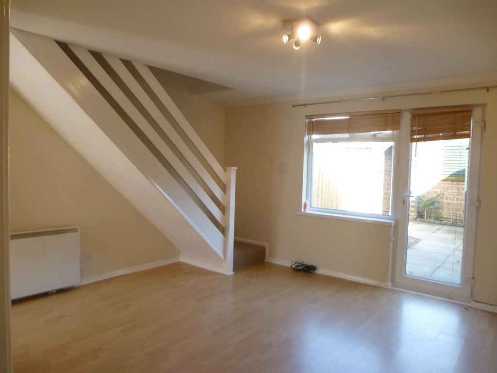 Property photo 3 of 10 Balcony