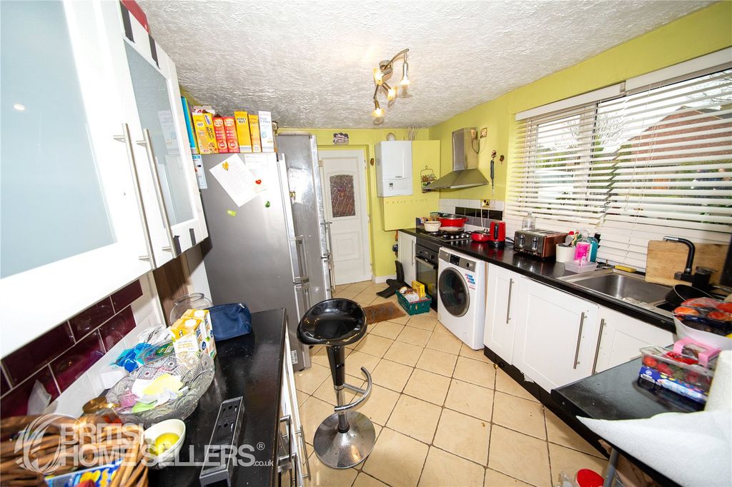 Property photo 3 of 14 Picture No. 13