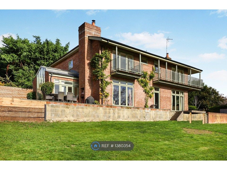 Property photo 2 of 23