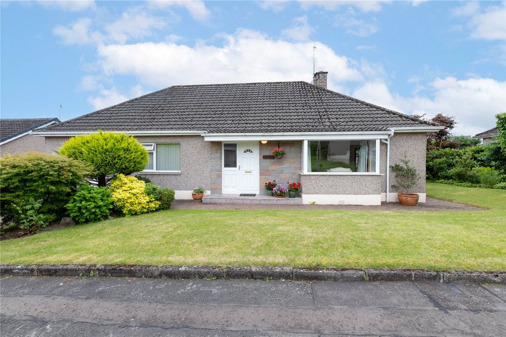Property photo 1 of 36 Picture No. 01