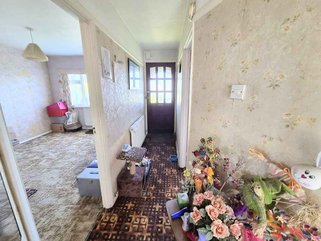Property photo 3 of 18 3561943