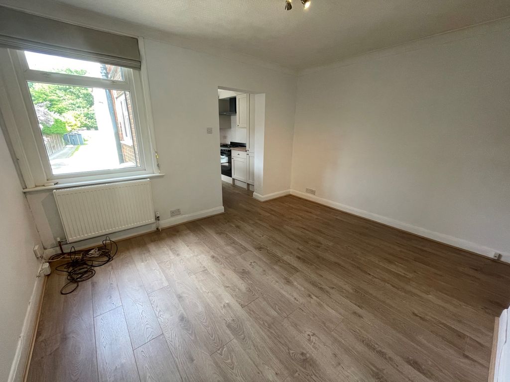 Property photo 3 of 7 Dining Room