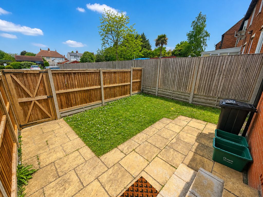 Property photo 3 of 12