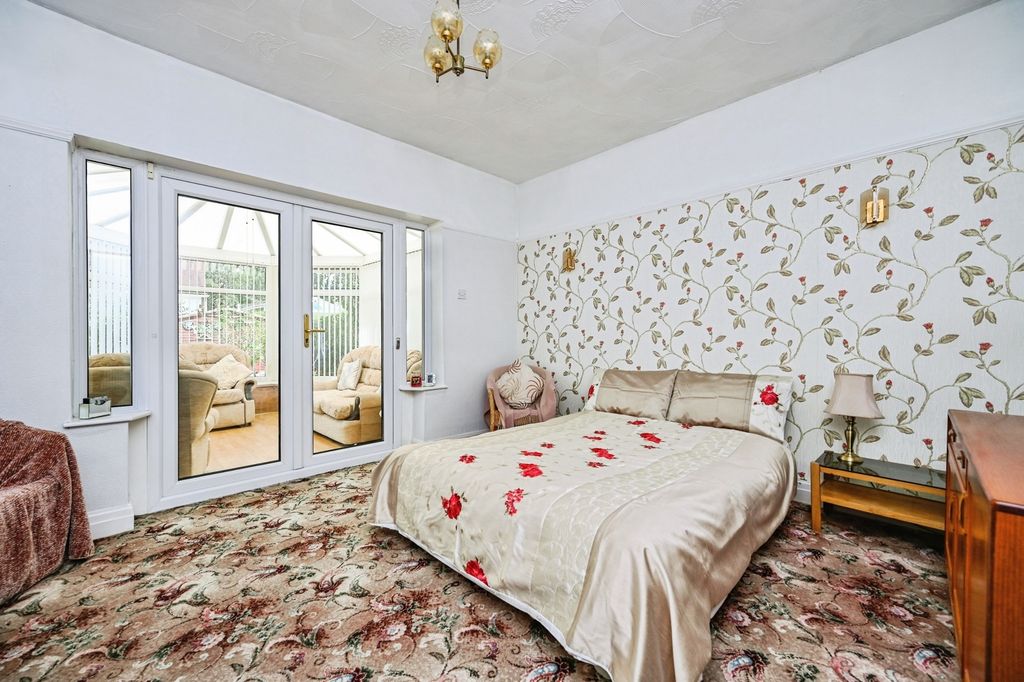 Property photo 2 of 20 Pbox-Img.Jpg