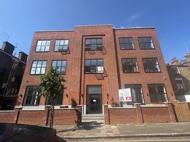 Property photo 1 of 7 Frontal.Jpg