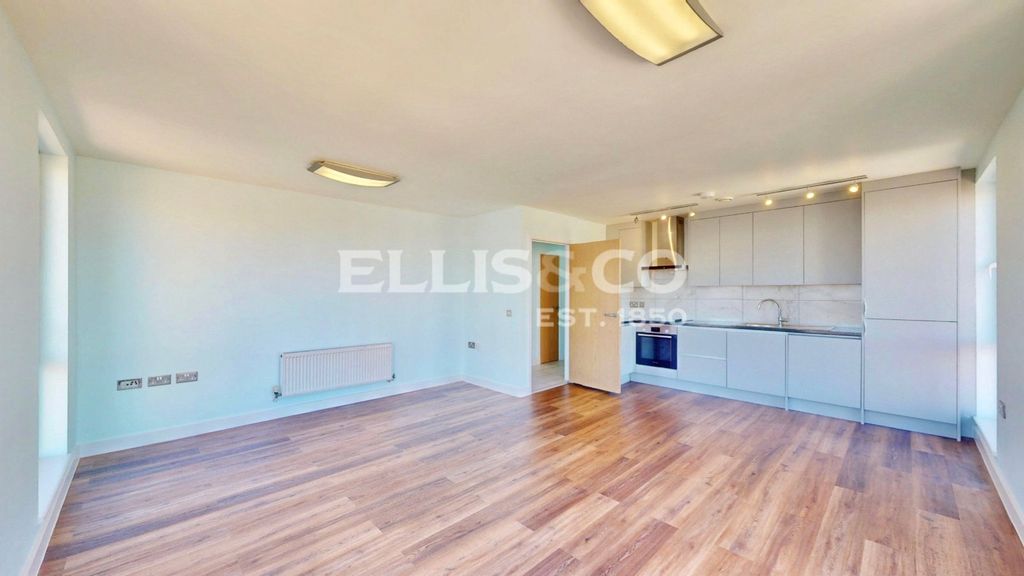Property photo 1 of 26 Picture No. 04