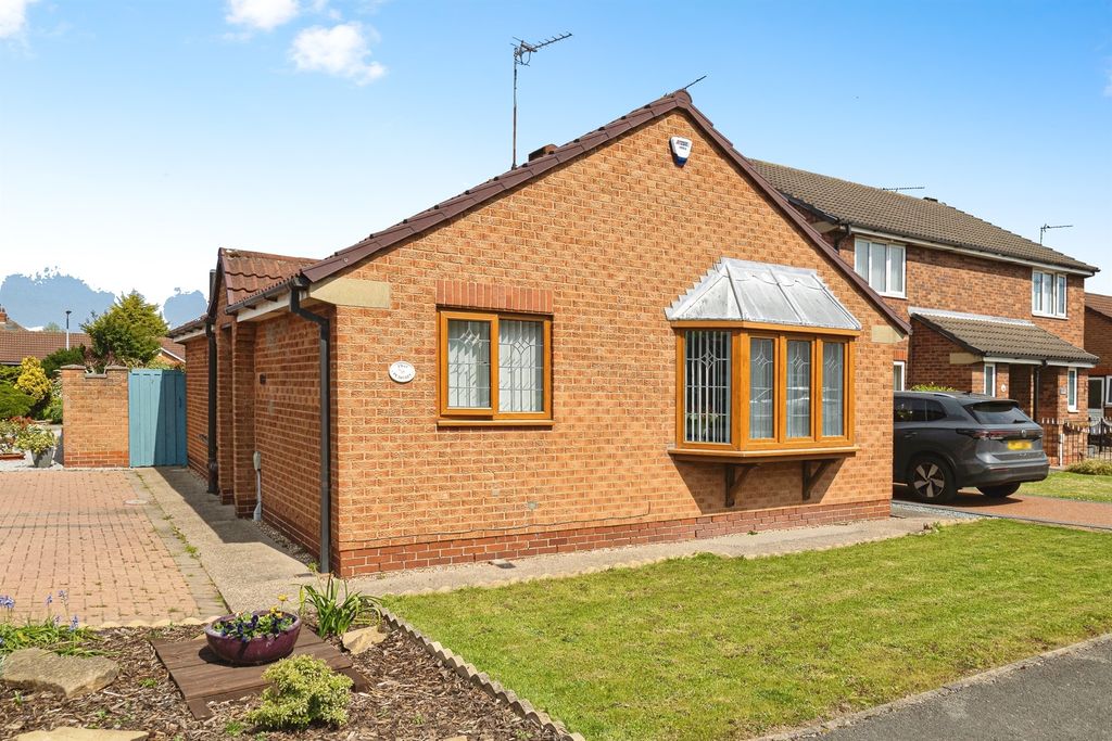 Property photo 1 of 16