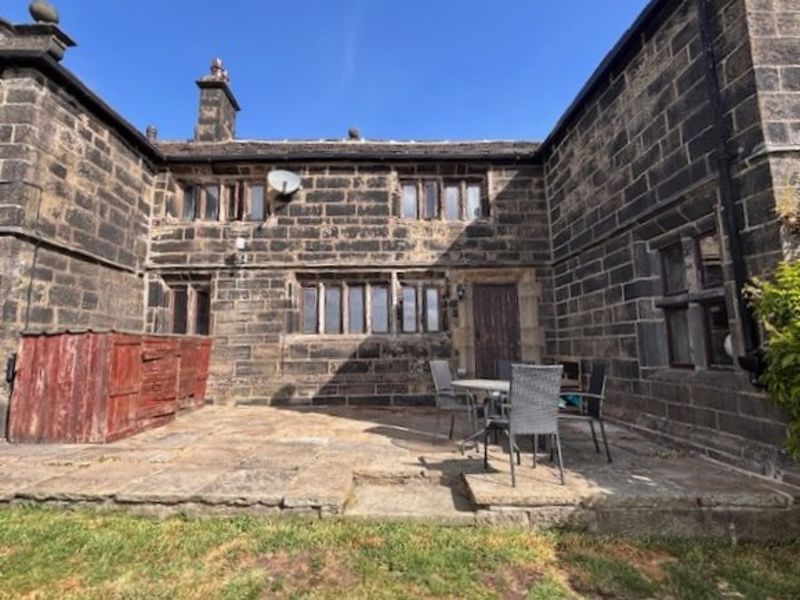 Property photo 1 of 16 External