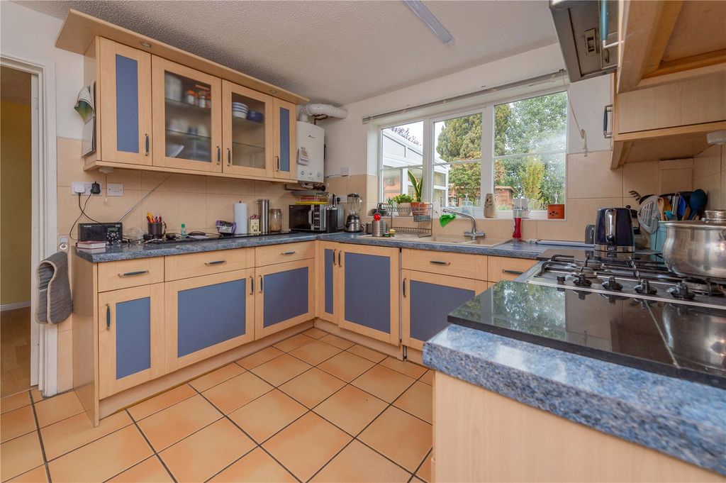 Property photo 3 of 34 Picture No. 24