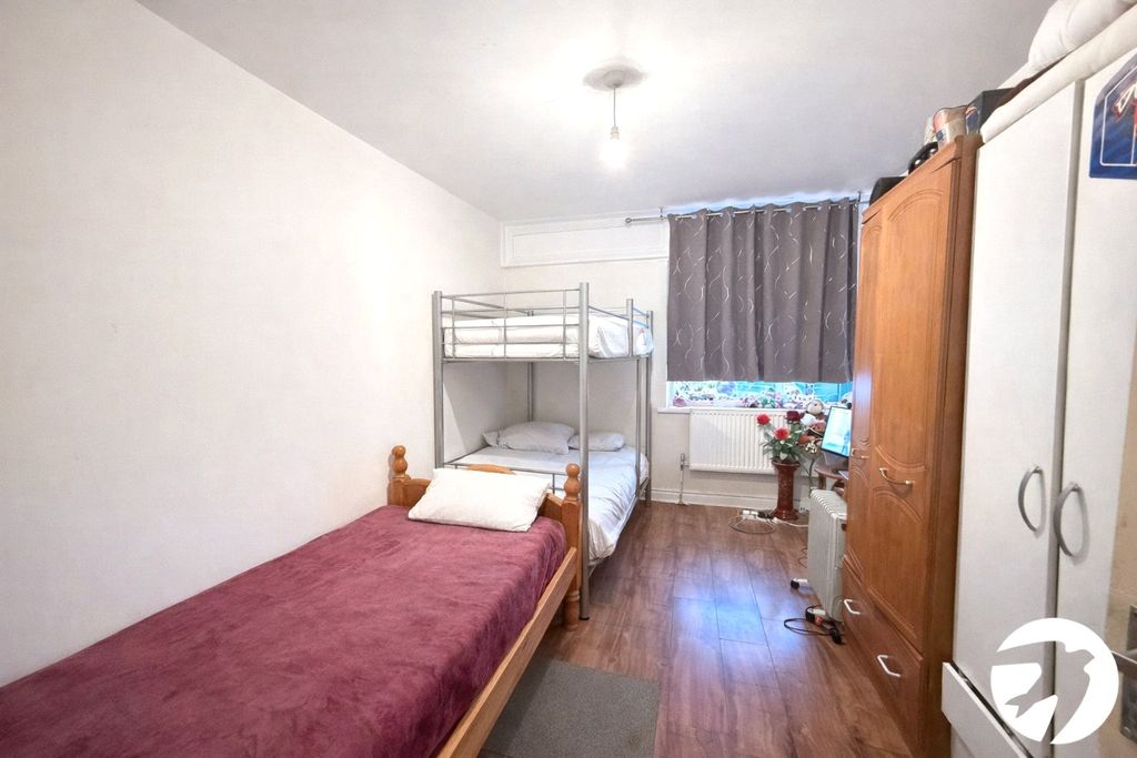 Property photo 3 of 9 Picture 3