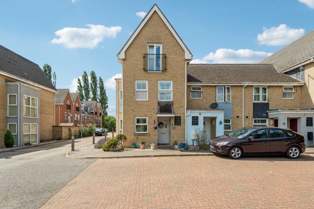Property photo 1 of 24