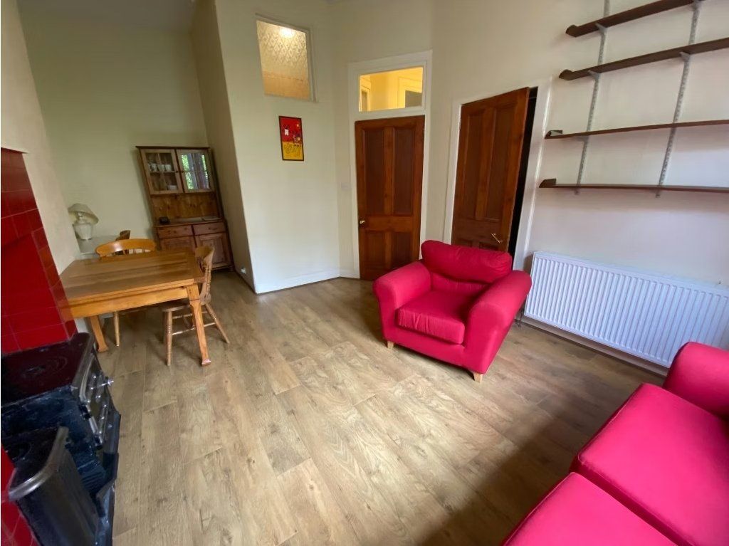 Property photo 2 of 7 Photo 2