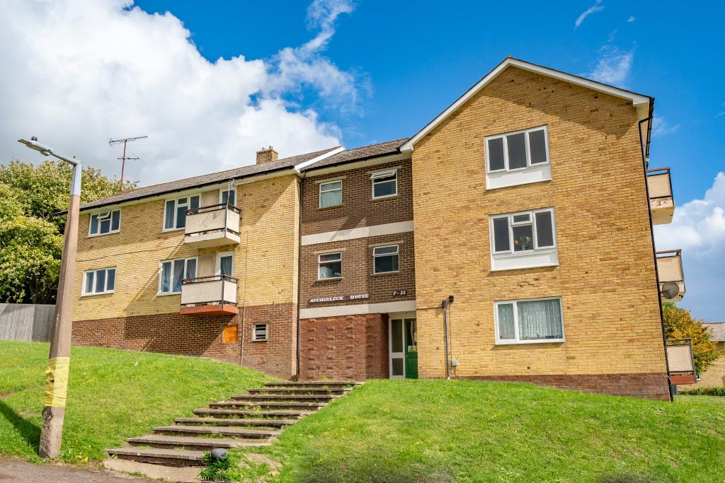 Property photo 3 of 3