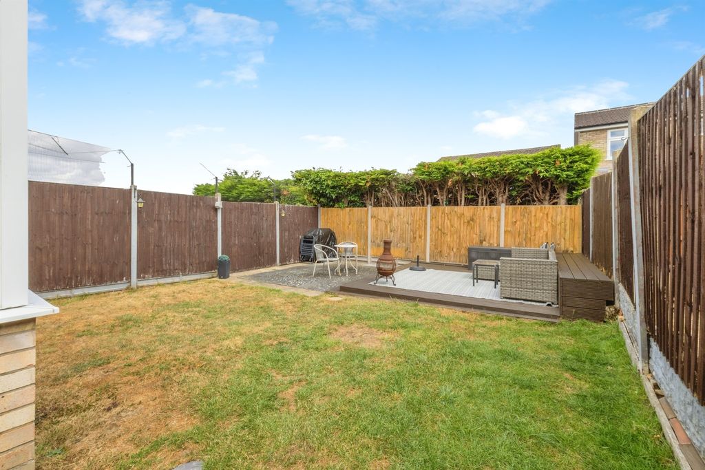 Property photo 2 of 18