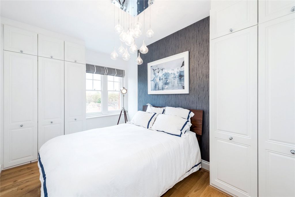 Property photo 3 of 8 Picture No. 16