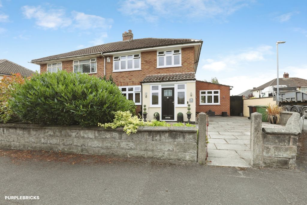 Property photo 2 of 25