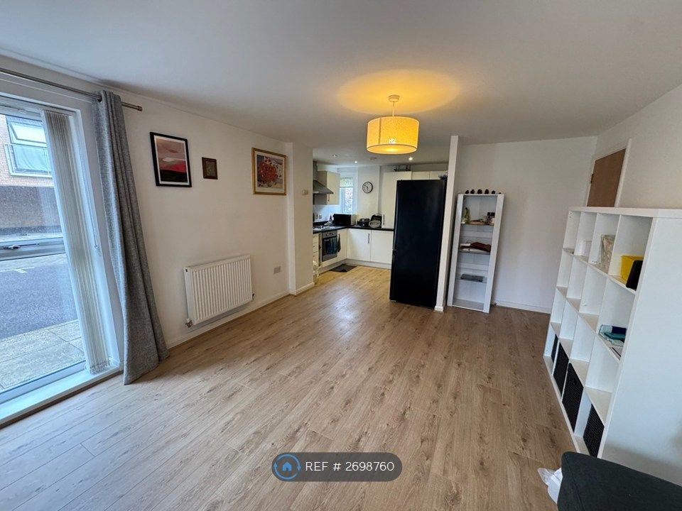 Property photo 2 of 14 Living Room