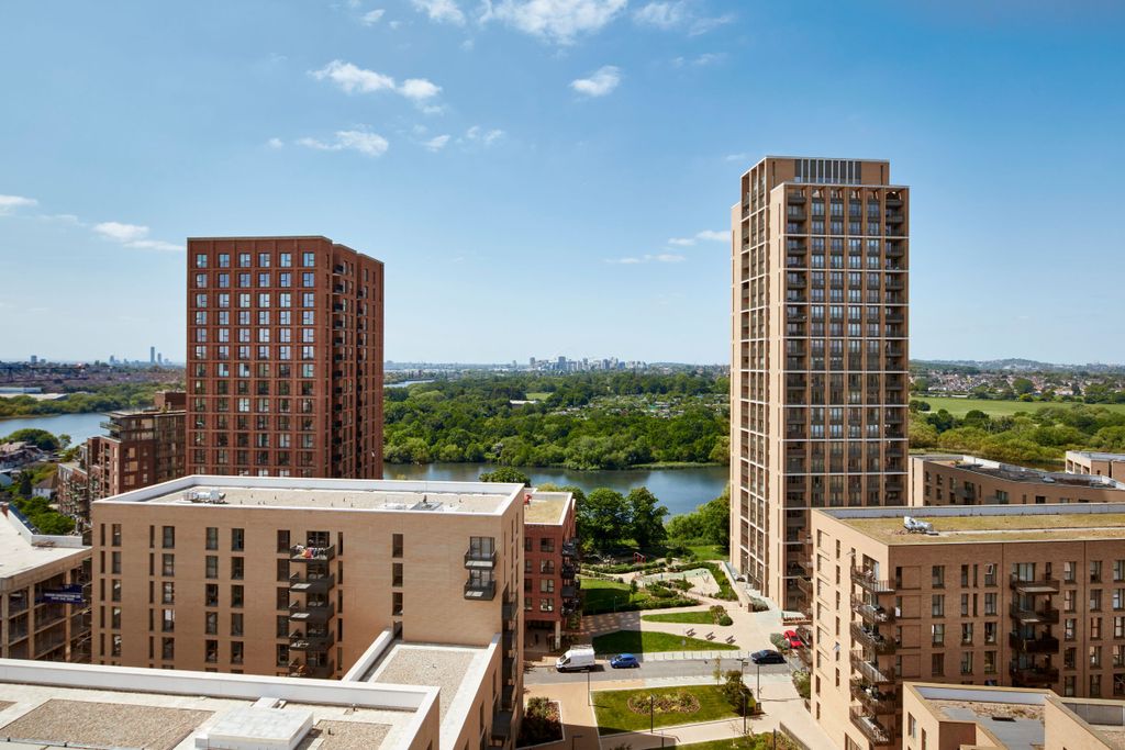 Property photo 1 of 6 Hendon Waterside - External Photography