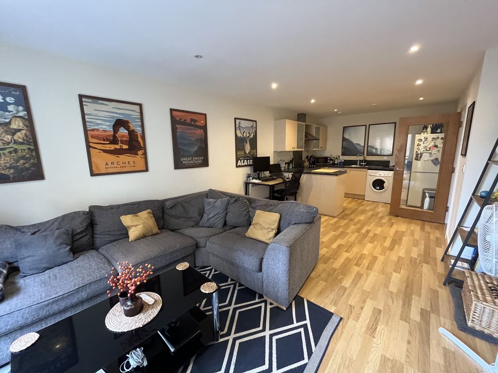 Property photo 3 of 11 Img_7392