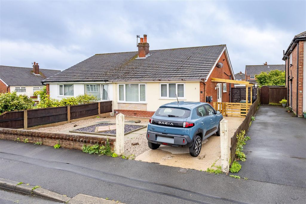 Property photo 1 of 14 Front External