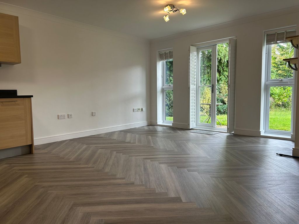 Property photo 3 of 10 Picture No. 20