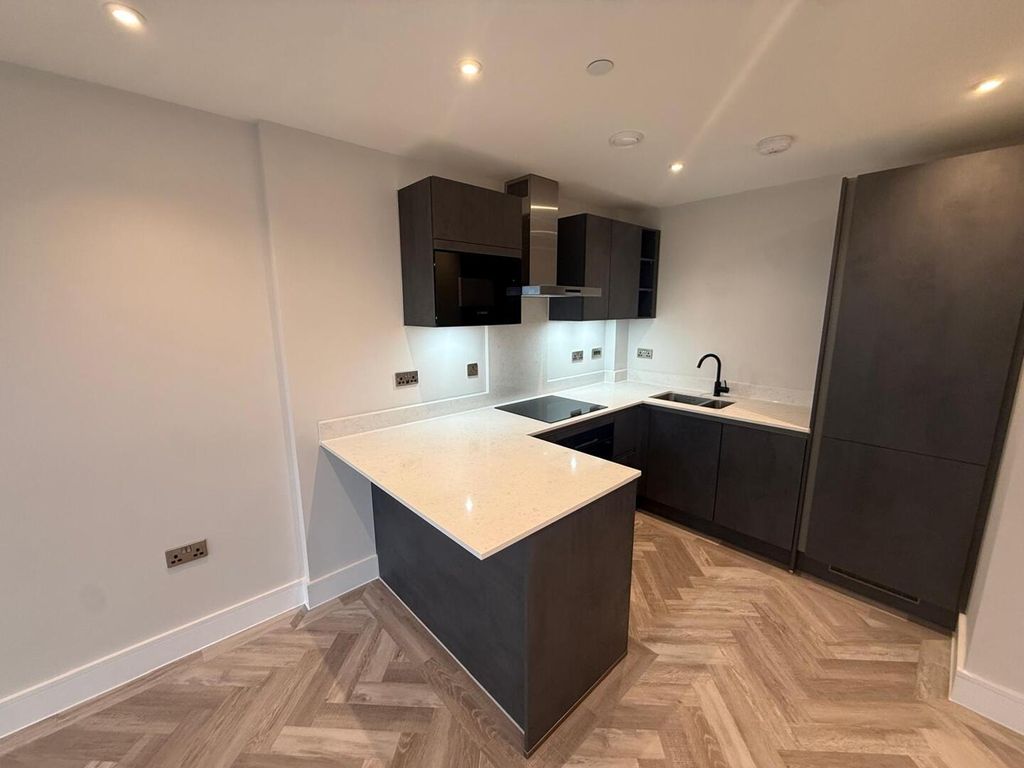 Property photo 1 of 10 Kitchen