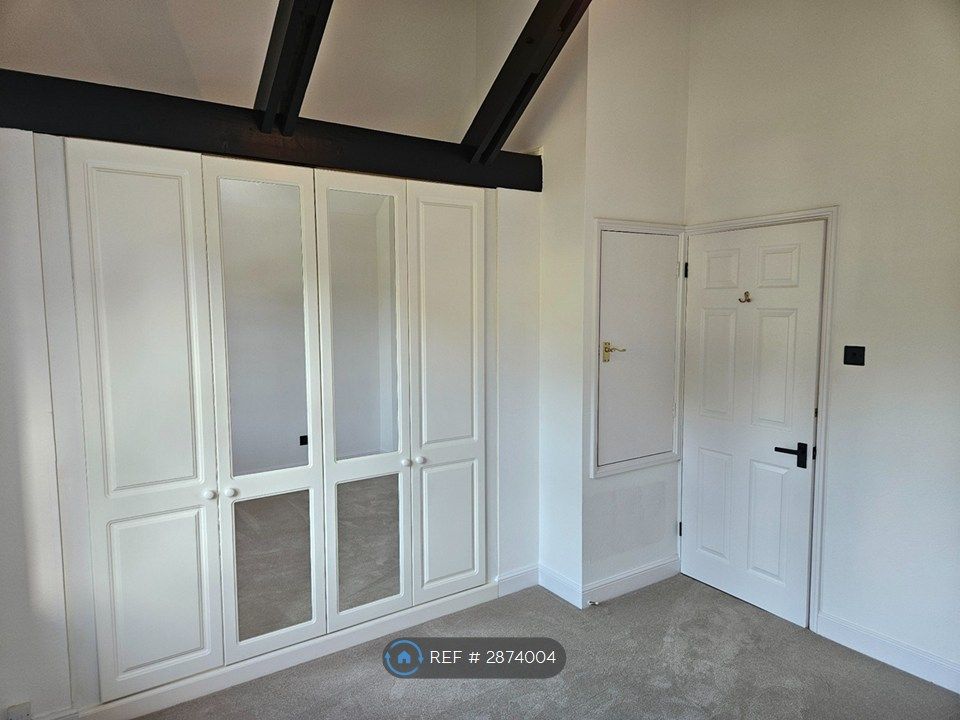 Property photo 3 of 14 Bedroom