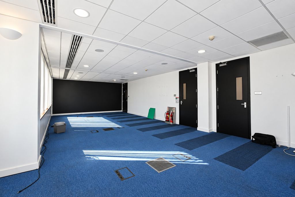 Property photo 3 of 3 5910772