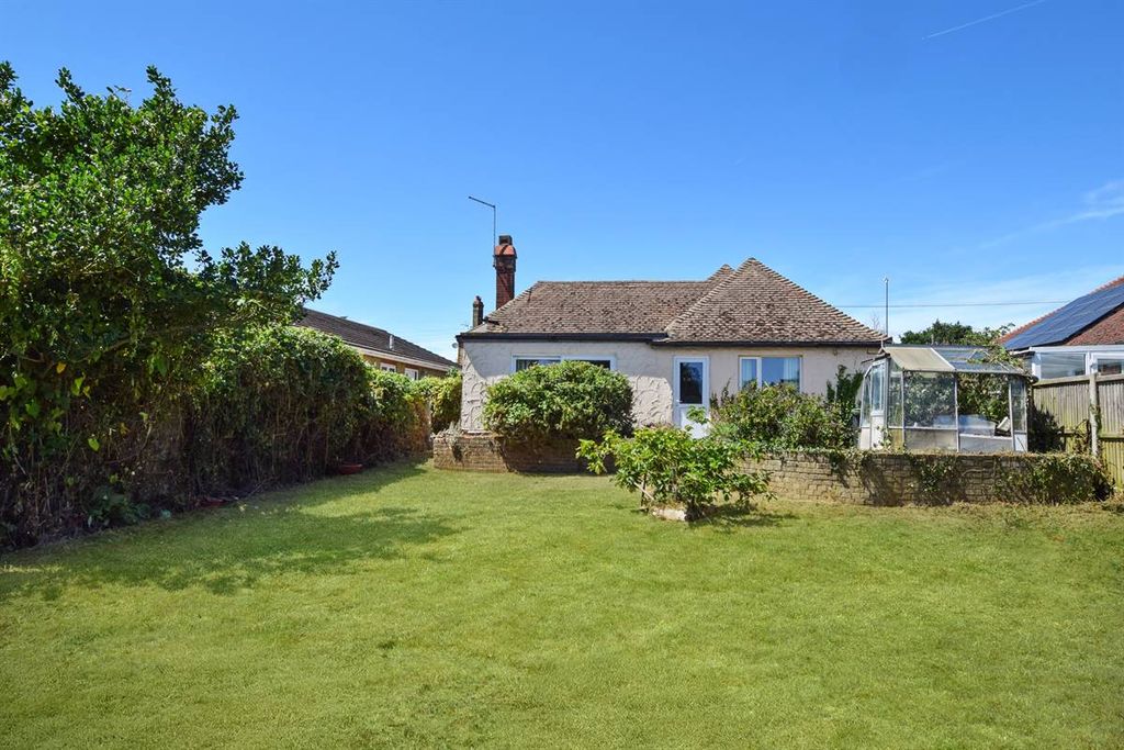 Property photo 2 of 17