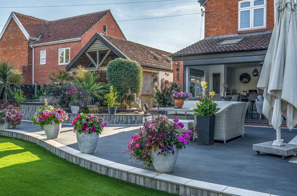 Property photo 3 of 48 1342307-38-68A8d3...