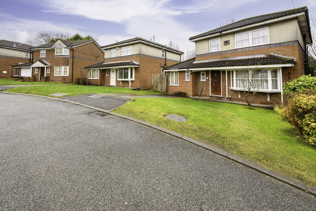 Property photo 1 of 28