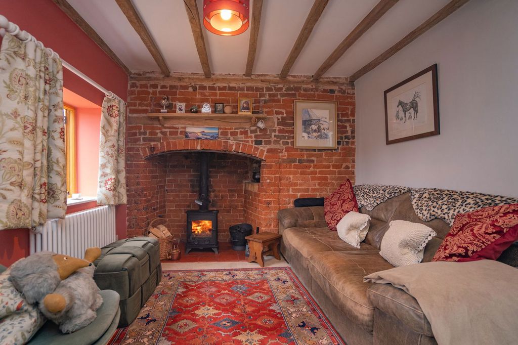 Property photo 3 of 25