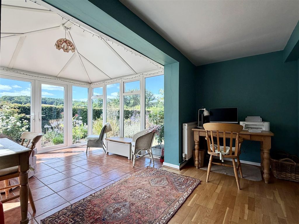 Property photo 2 of 35