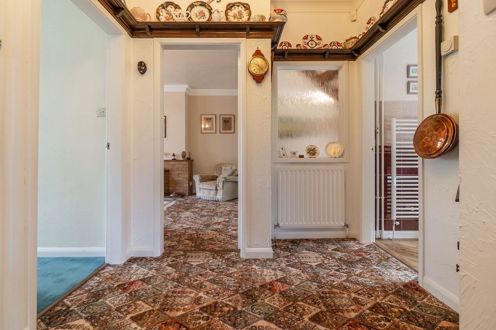 Property photo 2 of 22