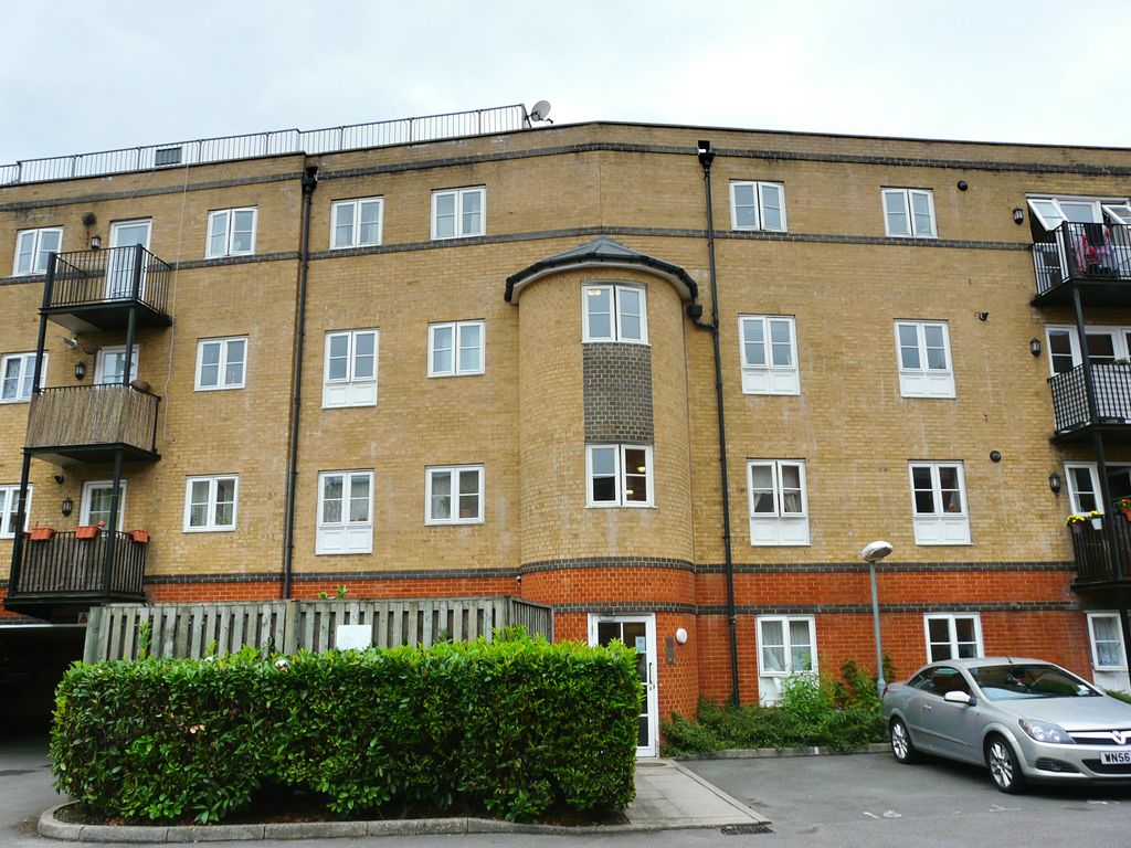 Property photo 1 of 4