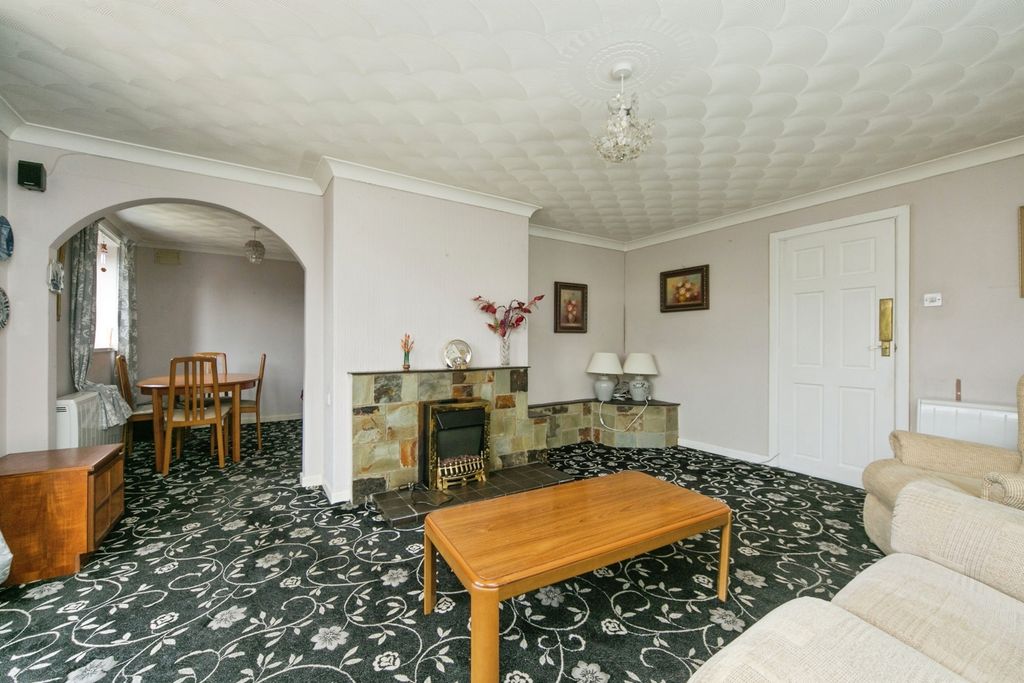 Property photo 2 of 20 Pbox-Img.Jpg