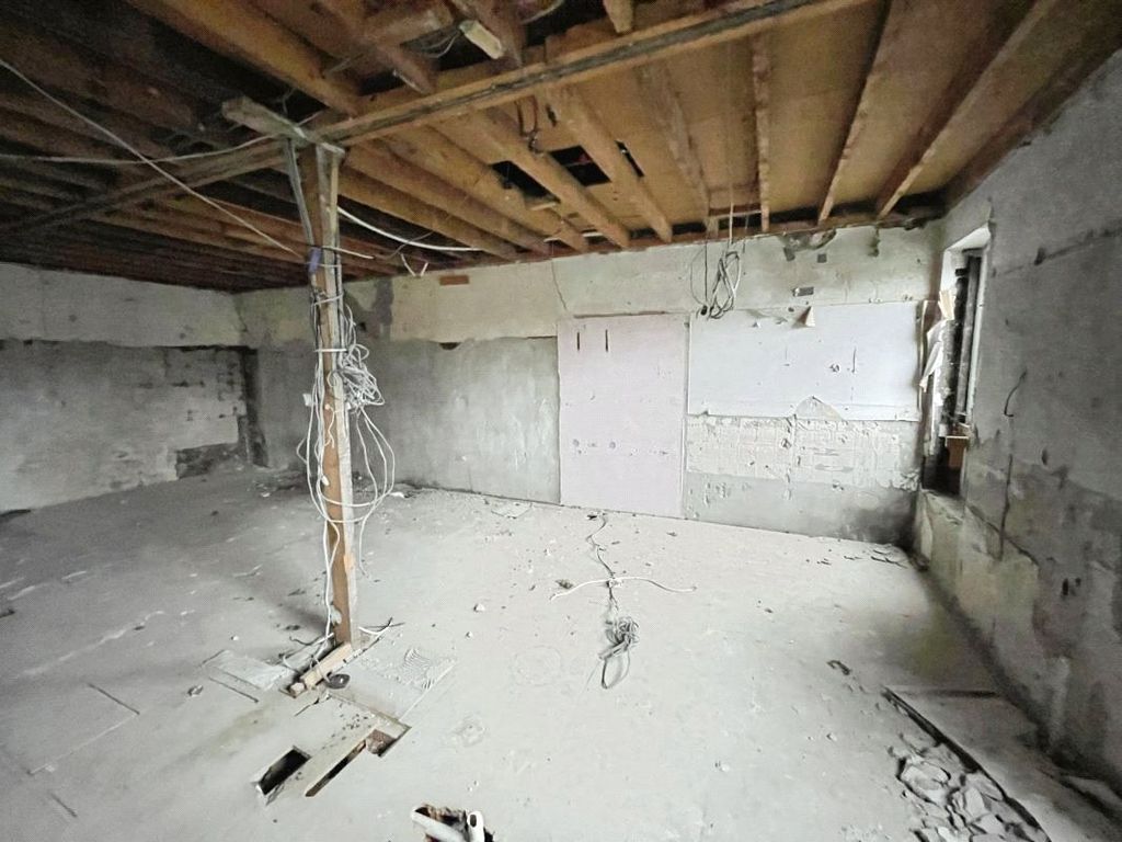 Property photo 3 of 12 Picture No. 21