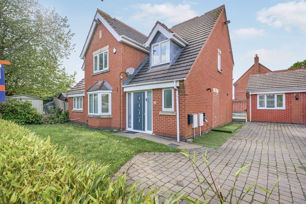Property photo 1 of 19