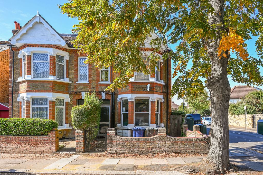 Property photo 3 of 14