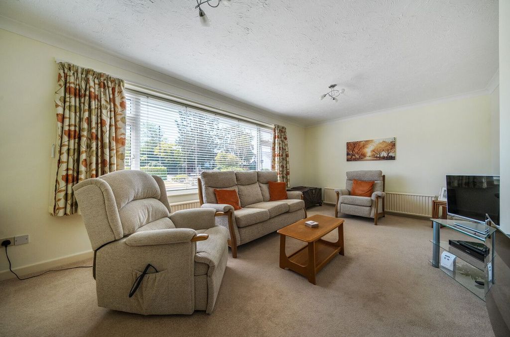 Property photo 3 of 14