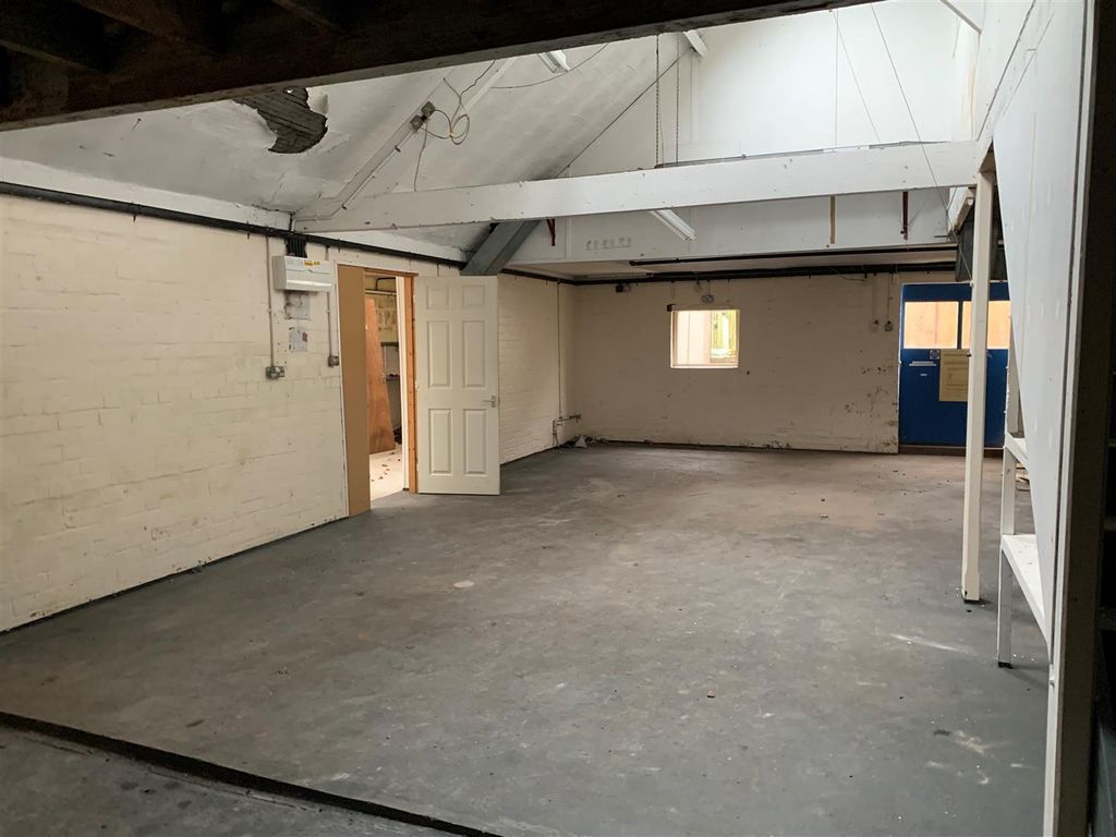 Property photo 2 of 11 1.Jpg