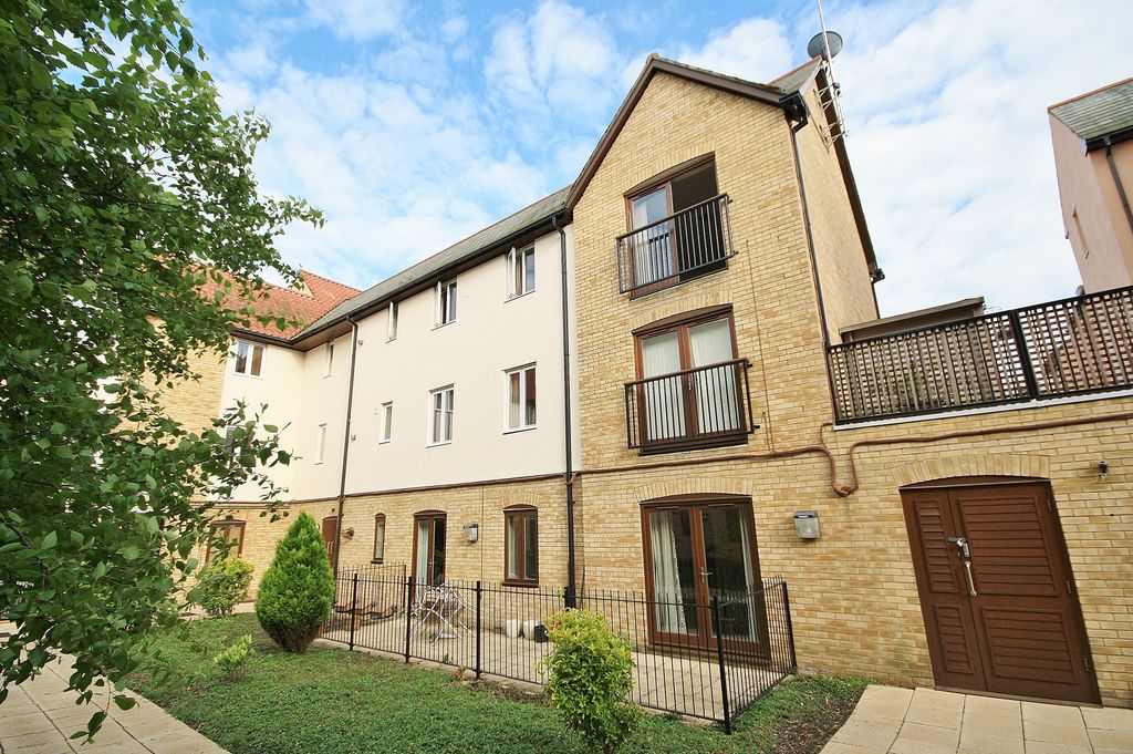 Property photo 1 of 9 Main View