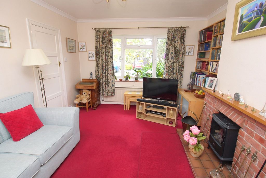 Property photo 2 of 12 Photograph 2