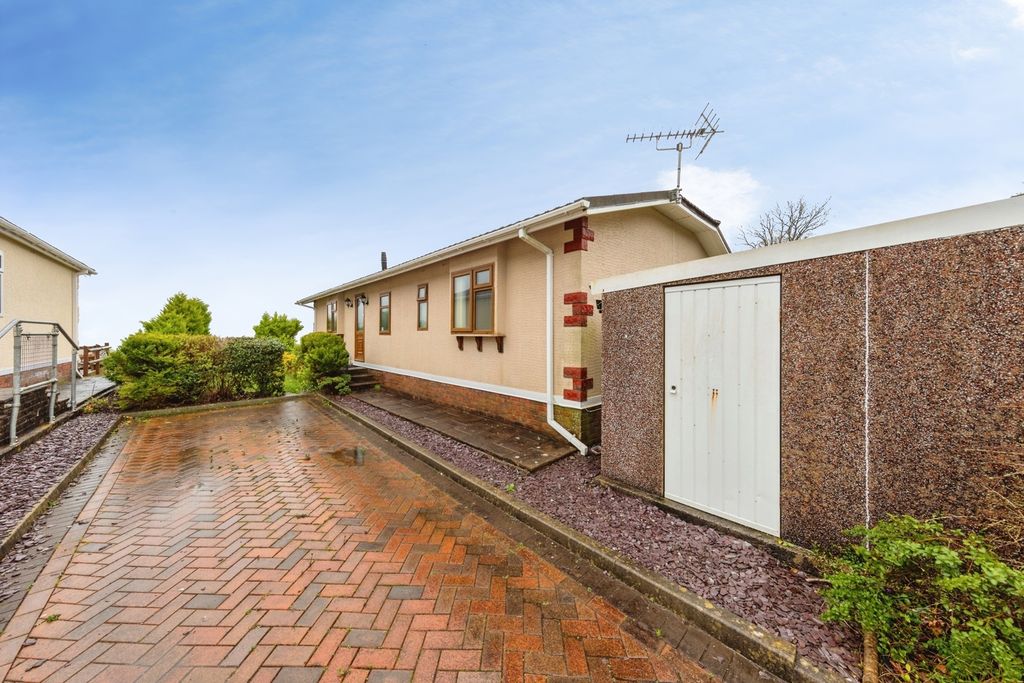 Property photo 1 of 20 Pbox-Img.Jpg